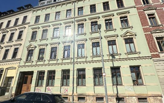 Traumhafte Denkmal-Wohnung mit Lift, Balkon, Parkett, Design Bad