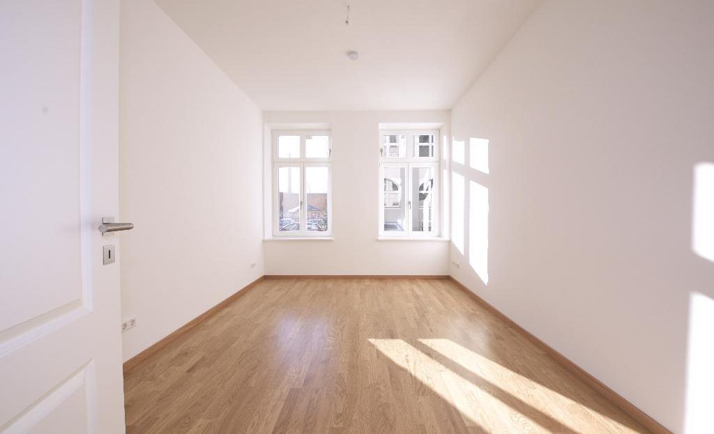 ERSTBEZUG nach Denkmalsanierung 3 Zimmer Dachgeschoss auf 2 Ebenen * ab 1.6.2026 * - Foto 3