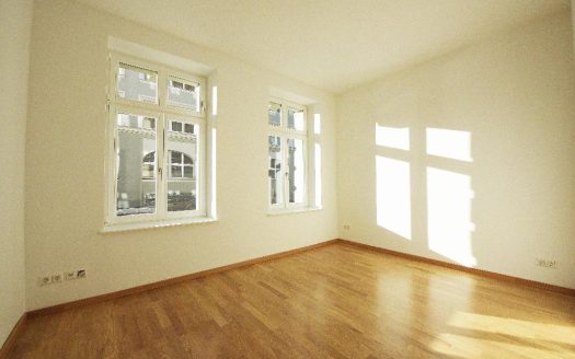 ERSTBEZUG nach Denkmalsanierung * ab 1.6.2026 * Wärmepumpe * Balkon u. v. m.