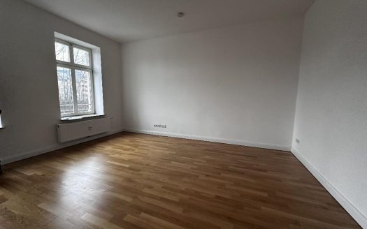 Traumhafte Denkmal-Wohnung mit Lift, Balkon, Parkett, Design Bad