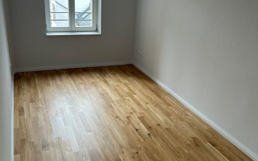 Hochwertige 4 Zimmer in Süden mit Balkon #Fussbodenheizung #2 Bäder#Lift