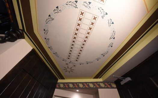 ERSTBEZUG nach Denkmalsanierung 3 Zimmer Dachgeschoss auf 2 Ebenen * ab 1.6.2026 *