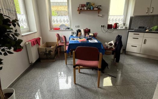 Zentrumsnah Wohnen * Maisionette * im Hinterhaus * Stellpaltz *