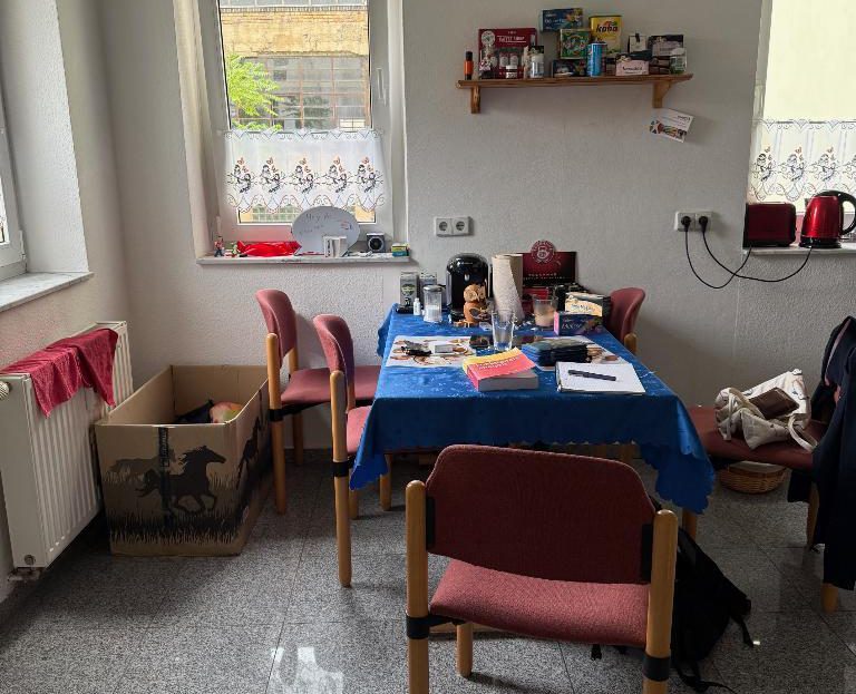 Zentrumsnah Wohnen * Maisionette * im Hinterhaus * Stellpaltz * - Foto 3
