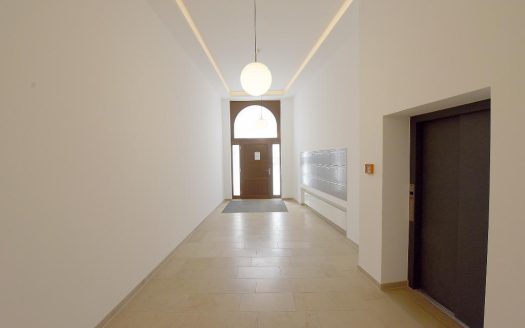 In Zentrumsnähe – moderner Neubau mit Tiefgarage * EBK * FuBo-Heizung * Lift usw.
