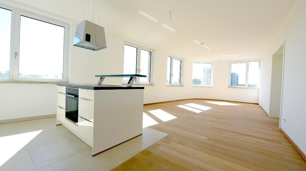 In Zentrumsnähe – moderner Neubau mit Tiefgarage * EBK * FuBo-Heizung * Lift usw. - Foto 1