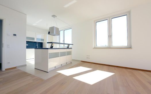 In Zentrumsnähe – moderner Neubau mit Tiefgarage * EBK * FuBo-Heizung * Lift usw.