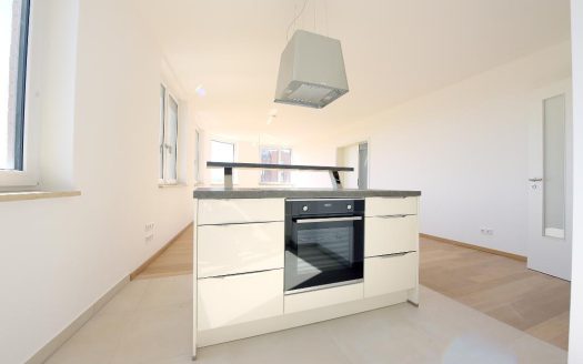 In Zentrumsnähe – moderner Neubau mit Tiefgarage * EBK * FuBo-Heizung * Lift usw.